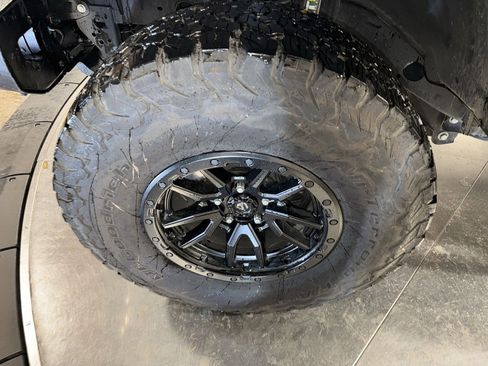 Used 2021 Jeep Wrangler Unlimited Rubicon w/ Dual Top Group image 10