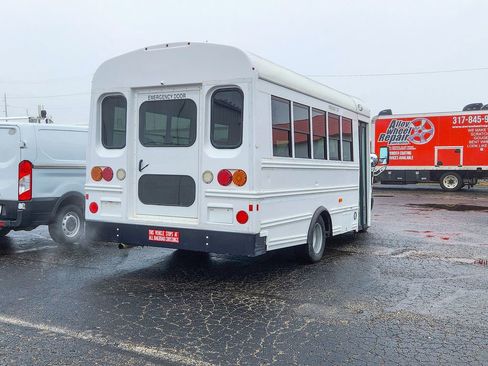 Used 2016 Chevrolet Express 3500 w/ School Bus Package RWD image 5