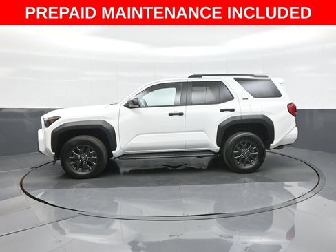 Certified 2025 Toyota 4Runner SR5 AWD/4WD image 4