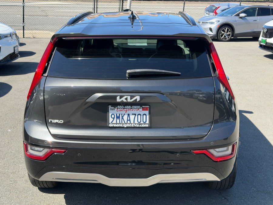 Used 2024 Kia Niro Wave FWD image 6