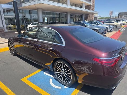 Certified 2022 Mercedes-Benz S 580 4MATIC Sedan image 4