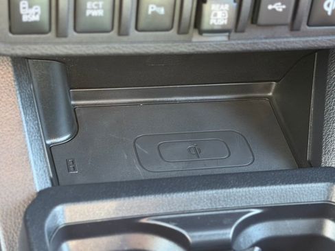 Used 2020 Toyota Tacoma TRD Off-Road w/ Technology Package image 15