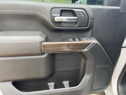 Used 2020 Chevrolet Silverado 2500 LT w/ Texas Edition AWD/4WD image 12