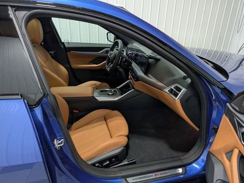 Used 2025 BMW 430i xDrive w/ M Sport Package image 30