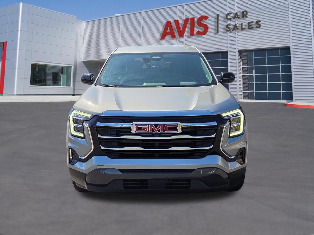 Used 2026 GMC Terrain Elevation FWD image 2