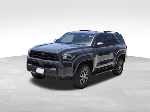 Used 2025 Toyota 4Runner SR5 AWD/4WD image 2