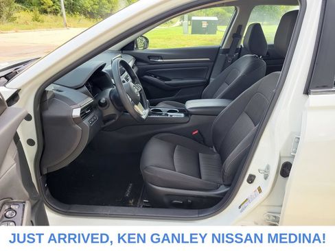 Certified 2023 Nissan Altima 2.5 SV AWD/4WD image 13
