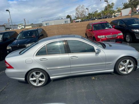 Used 2006 Mercedes-Benz C 230 Sedan image 6