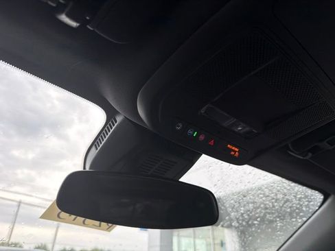 Used 2026 Chevrolet Equinox LT AWD/4WD image 51