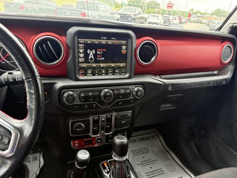 Used 2020 Jeep Wrangler Unlimited Rubicon AWD/4WD image 26