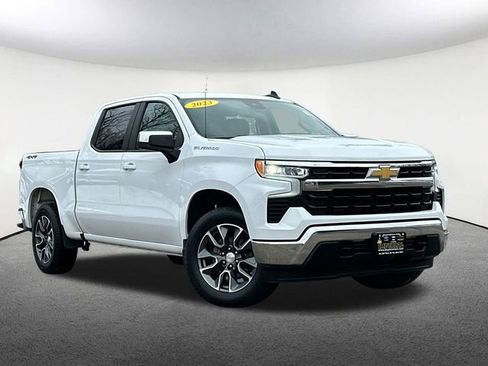 Used 2023 Chevrolet Silverado 1500 LT image 2