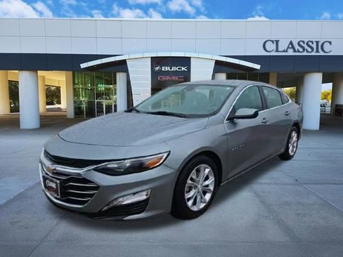 Used 2023 Chevrolet Malibu LT image 3