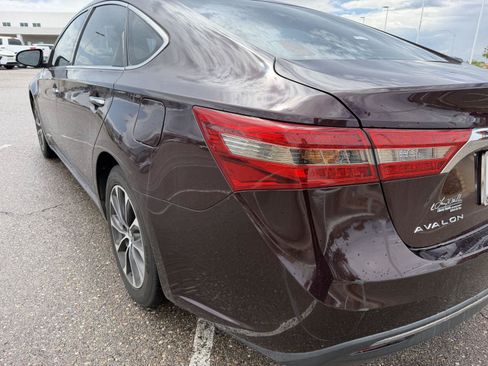 Used 2018 Toyota Avalon XLE Premium w/ All Weather Liner Package FWD image 10