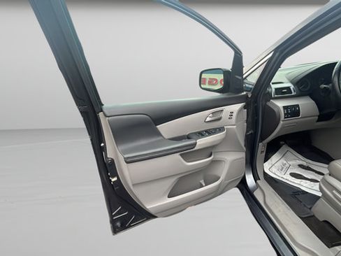 Used 2012 Honda Odyssey Touring image 9