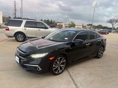 Used 2020 Honda Civic Touring image 3