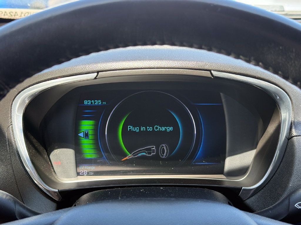 Used 2018 Chevrolet Volt Premier w/ Driver Confidence Package FWD image 10