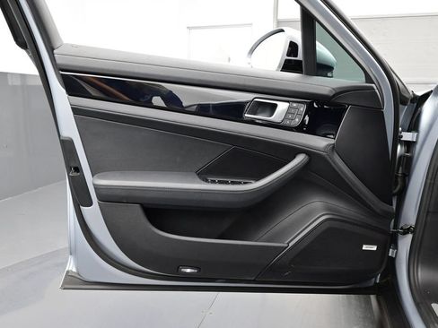 Certified 2023 Porsche Panamera 4 AWD/4WD image 7