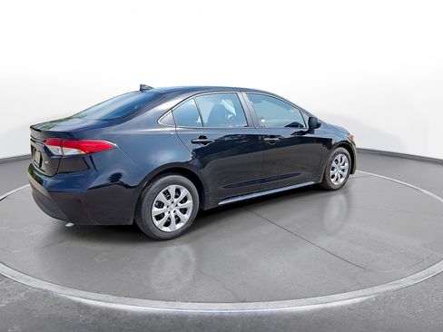 Used 2024 Toyota Corolla LE FWD image 8