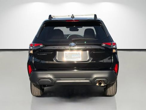 Used 2026 Subaru Forester Premium AWD/4WD image 4