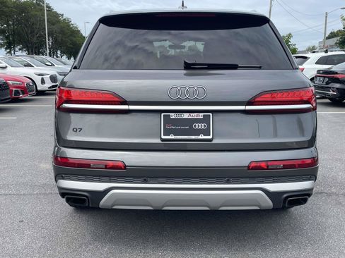 Certified 2025 Audi Q7 3.0T Premium Plus AWD/4WD image 5