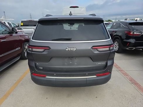 Used 2022 Jeep Grand Cherokee L Limited RWD image 8