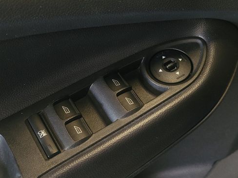 Used 2017 Ford Escape SE w/ SE Cold Weather Package AWD/4WD image 27