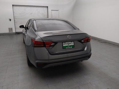 Used 2023 Nissan Altima 2.5 SV FWD image 6