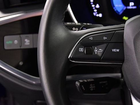 Used 2025 Audi Q3 2.0T Premium image 19