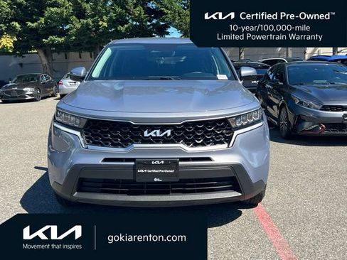 Used 2023 Kia Sorento LX FWD image 4