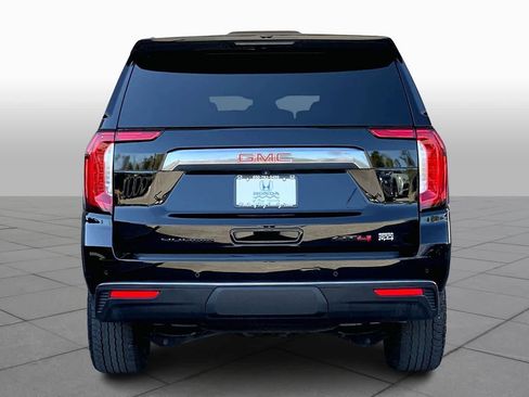 Used 2024 GMC Yukon AT4 w/ AT4 Premium Package image 5