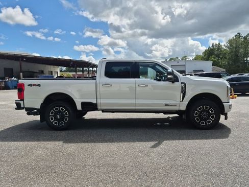Used 2024 Ford F250 Platinum AWD/4WD image 4