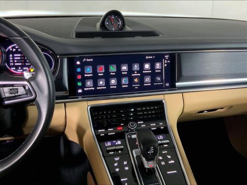 Used 2023 Porsche Panamera 4 Platinum Edition AWD/4WD image 13