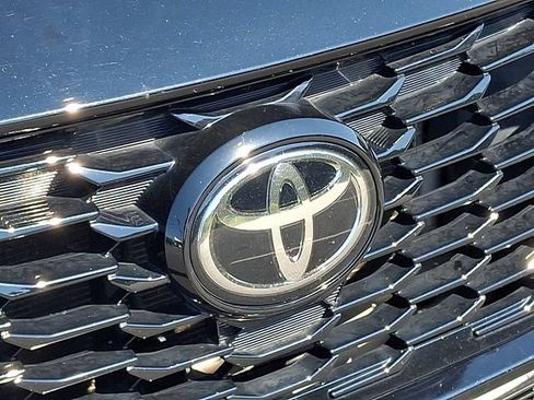 Used 2022 Toyota Highlander XSE AWD/4WD image 29