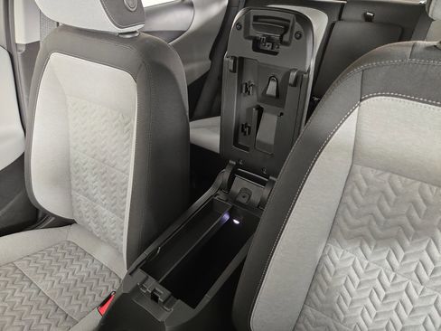 Certified 2023 Chevrolet Equinox LS w/ Driver Confidence II Package image 27