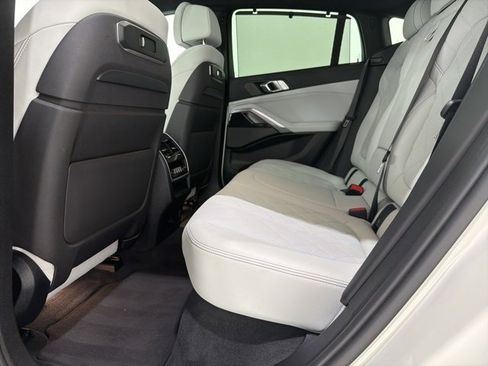 Certified 2024 BMW X6 xDrive40i w/ Executive Package image 17