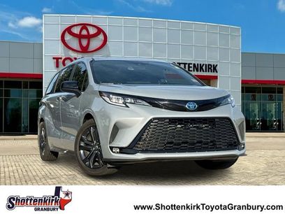 Used 2025 Toyota Sienna XSE w/ XSE Plus Package