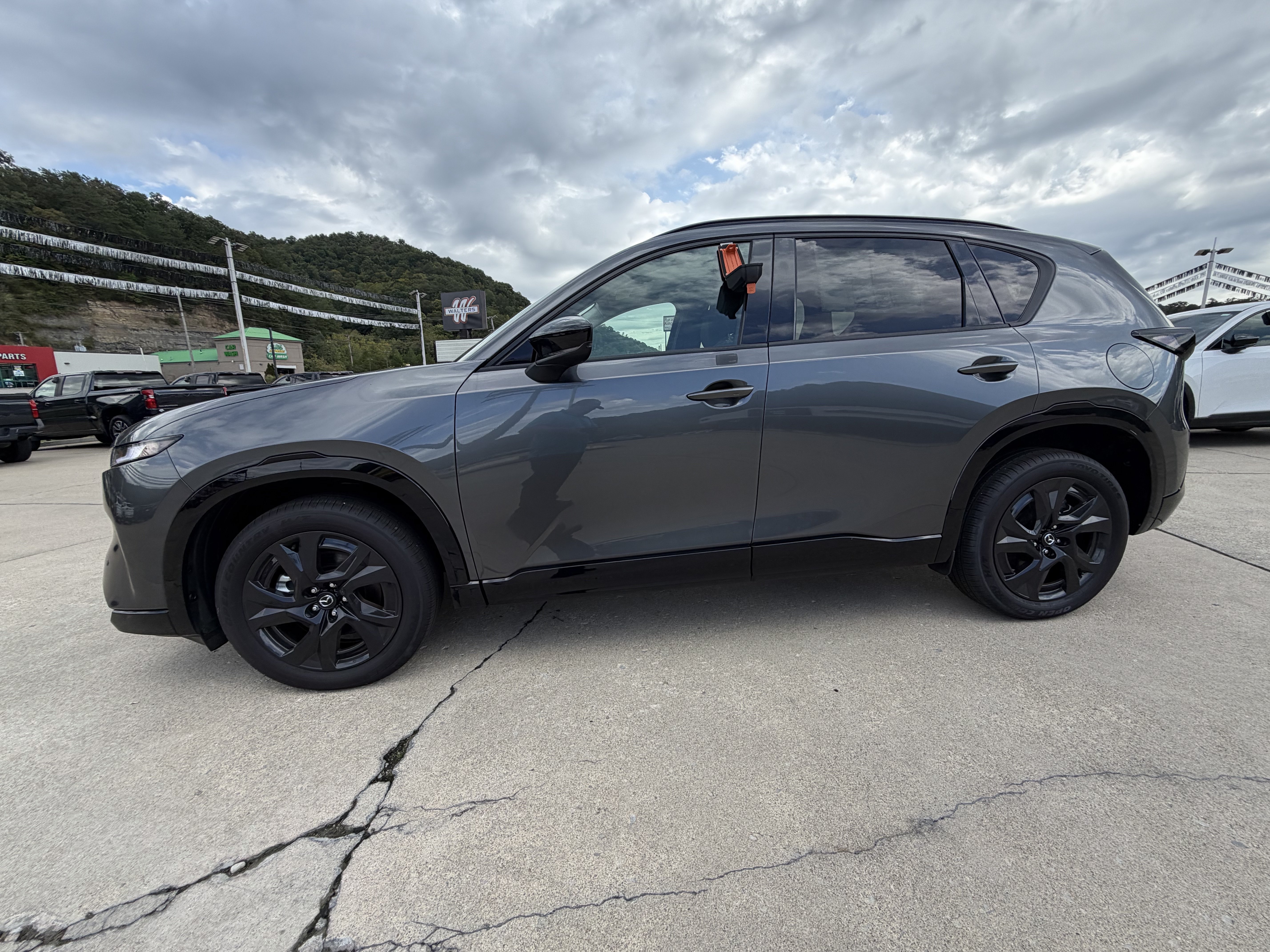 New 2026 MAZDA CX-5 2.5 S w/ Premium Package AWD/4WD image 4
