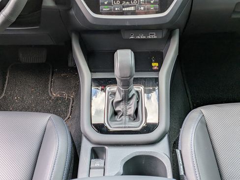 Used 2025 Subaru Forester Limited AWD/4WD image 21