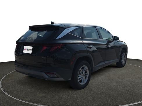 Certified 2026 Hyundai Tucson SE AWD/4WD image 6
