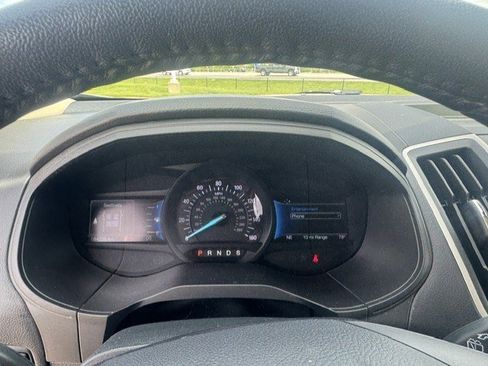 Used 2022 Ford Edge SEL AWD/4WD image 14