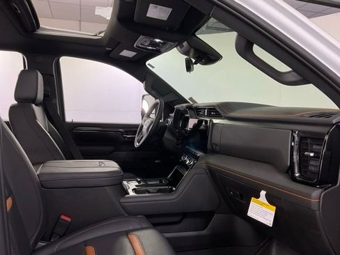 Used 2025 GMC Sierra 3500 AT4 w/ AT4 Premium Plus Package image 34