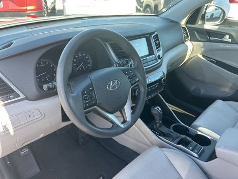 Used 2018 Hyundai Tucson SEL image 20