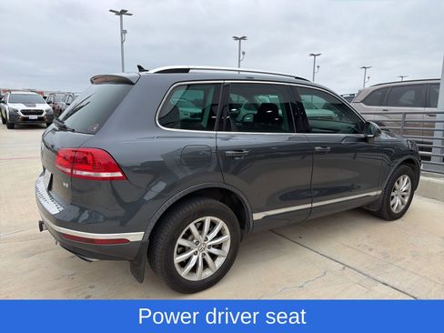 Used 2015 Volkswagen Touareg Sport AWD/4WD image 4