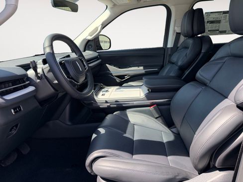 New 2026 Lincoln Navigator Reserve AWD/4WD image 9