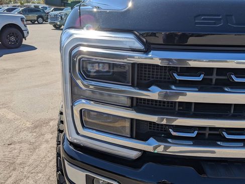 Used 2024 Ford F350 Platinum image 9