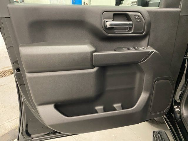 New 2026 Chevrolet Silverado 2500 Custom w/ Custom Value Package AWD/4WD image 24