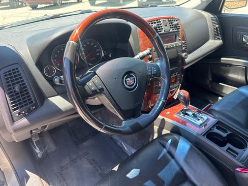 Used 2006 Cadillac SRX w/ Drivers Level One Package AWD/4WD image 11