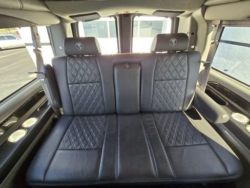 Used 2022 Chevrolet Express 2500 Extended w/ Enhanced Convenience Package image 38