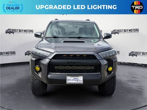 Used 2017 Toyota 4Runner TRD Off-Road Premium AWD/4WD image 2