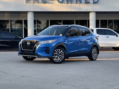 Used 2023 Nissan Kicks SV